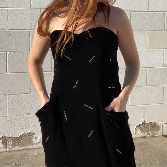 Vintage Black Strapless Sweetheart Velvet Dress
